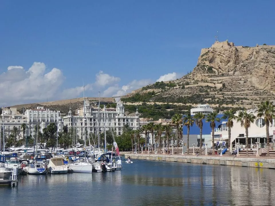 Detalle de la ciudad de Alicante