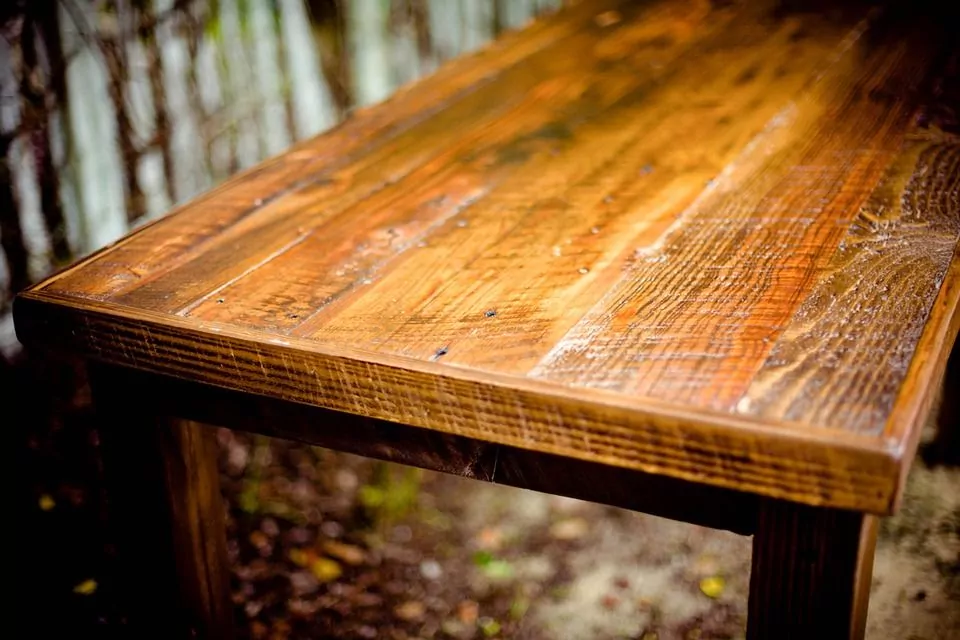 Mesa de comedor reciclada